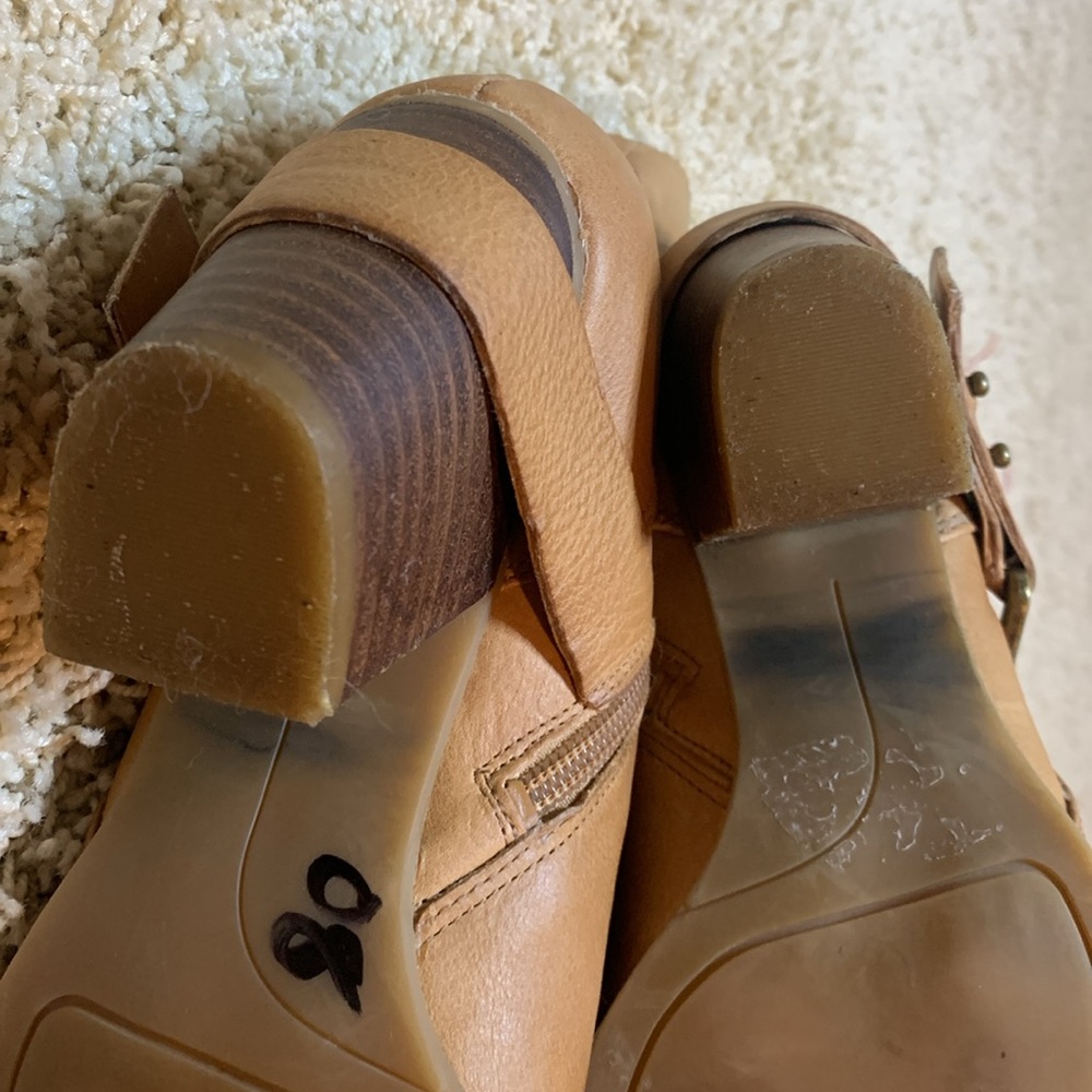 NINE WEST HERE WE GOO LEATHER UPPER BUCKLEGOLD HARDWARE SZ 7.5 tan cowboy boot - Picture 10 of 15